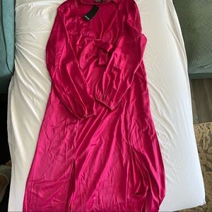 Long Sleeve Satin Dress!